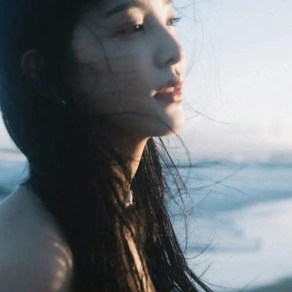 关于一个女孩 在线观看